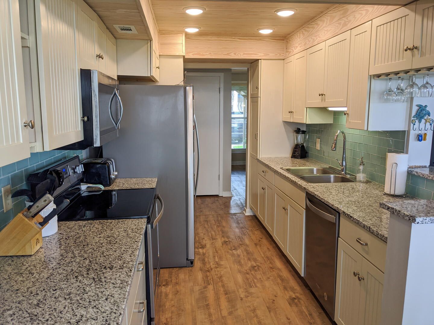 Spacious Oceanfront Villa w/ New Furniture & Huge Patio