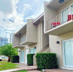 Exterior detail - URBAN4-3 | spacious getaway near Brickell (Miami)