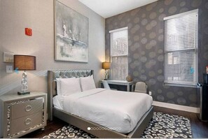 1 bedroom, desk, iron/ironing board, WiFi