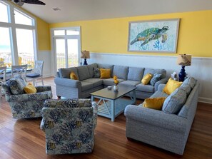 Smart-TV, DVD-spiller, bordtennis og bøker