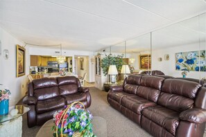 Living area - Sandpiper 1010-spectacular views of the Atlantic Ocean! (Ocean City)