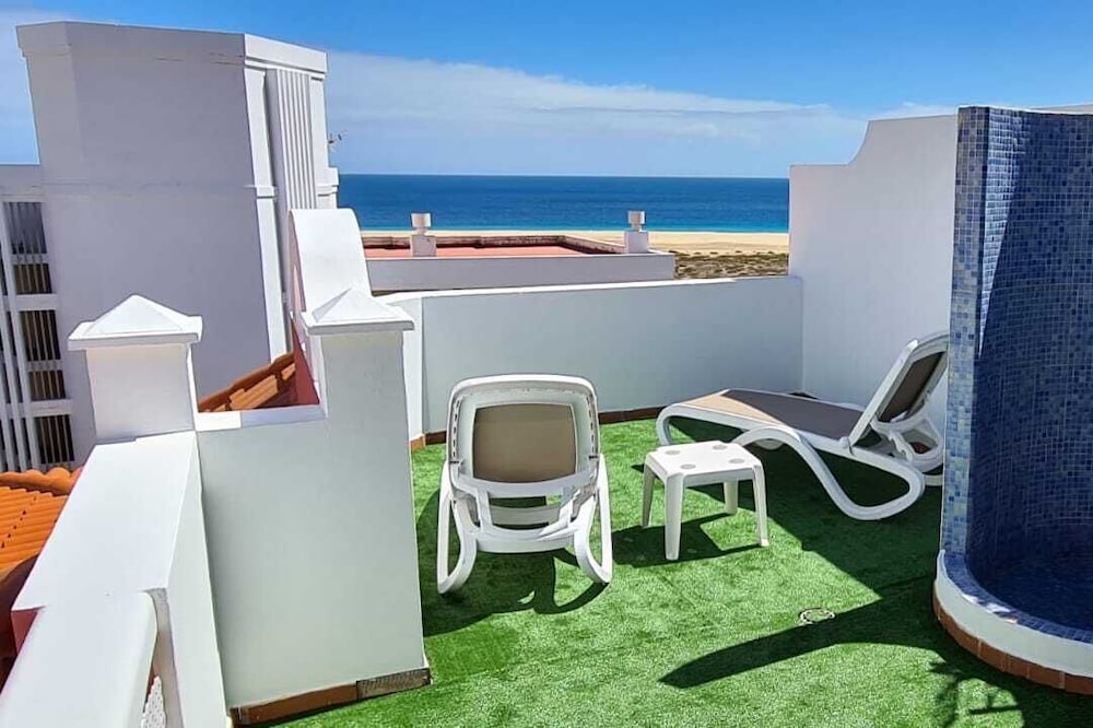 Ohana, Solárium con vistas al mar