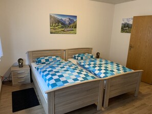 1 Schlafzimmer, WLAN, Bettwäsche