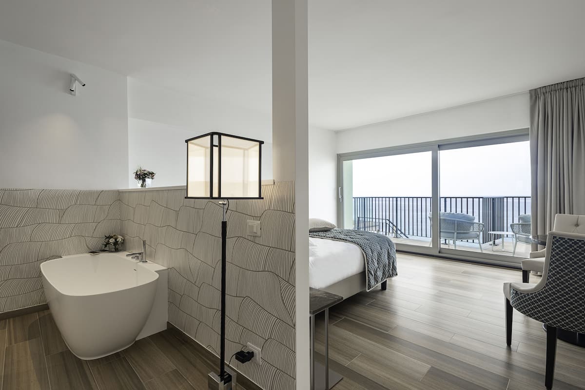 Chambre Exécutive, vue mer (Lazula)