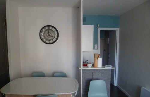 Studio 30m2 100 m from the sea and near cycle path and shops Vende glob chalenge