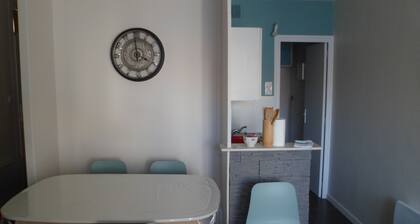 Studio 30m2 100 m from the sea and near cycle path and shops Vende glob chalenge