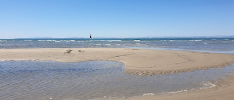 Vlak bij het strand