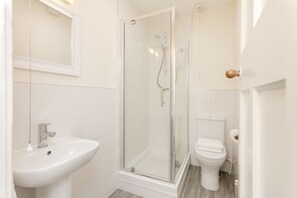 Douche, sèche-cheveux