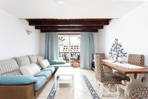 TV - Home2Book Las Américas Beach & Pool (Playa de la Américas)