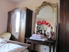 1 bedroom, free WiFi, bed sheets - Maisonnette Tourangelle Avec vue sur la Vallée de la Loire (Vernou-sur-Brenne)