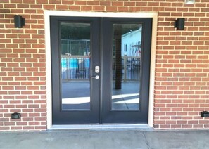 Exterior detail - The Franklin Estate - Suite E- Private Apt-KingBed (Ruckersville)