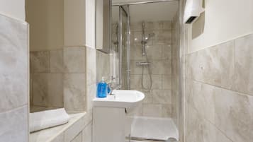 Departamento estándar, baño en la habitación, vista a la ciudad (Flat 4 ) | Baño