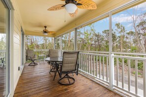 Outdoor dining - 2/2 Privacy in Pine Island! (Bokeelia)