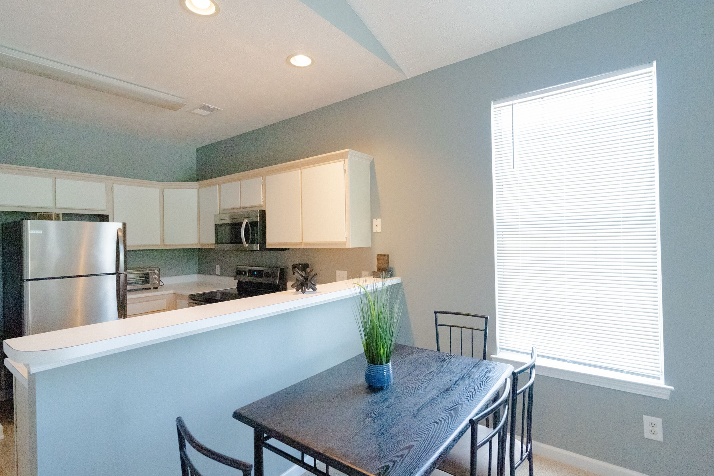 River Oaks Cozy Condo