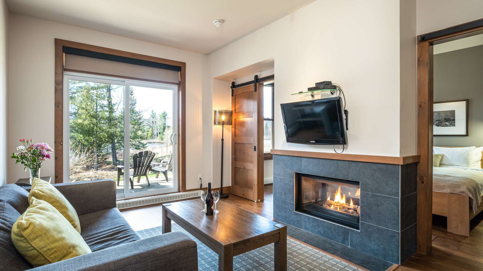 Suites Sur Lac 1-Bedroom Deluxe Suite