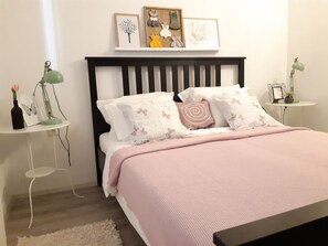 2 bedrooms, iron/ironing board, free WiFi, bed sheets