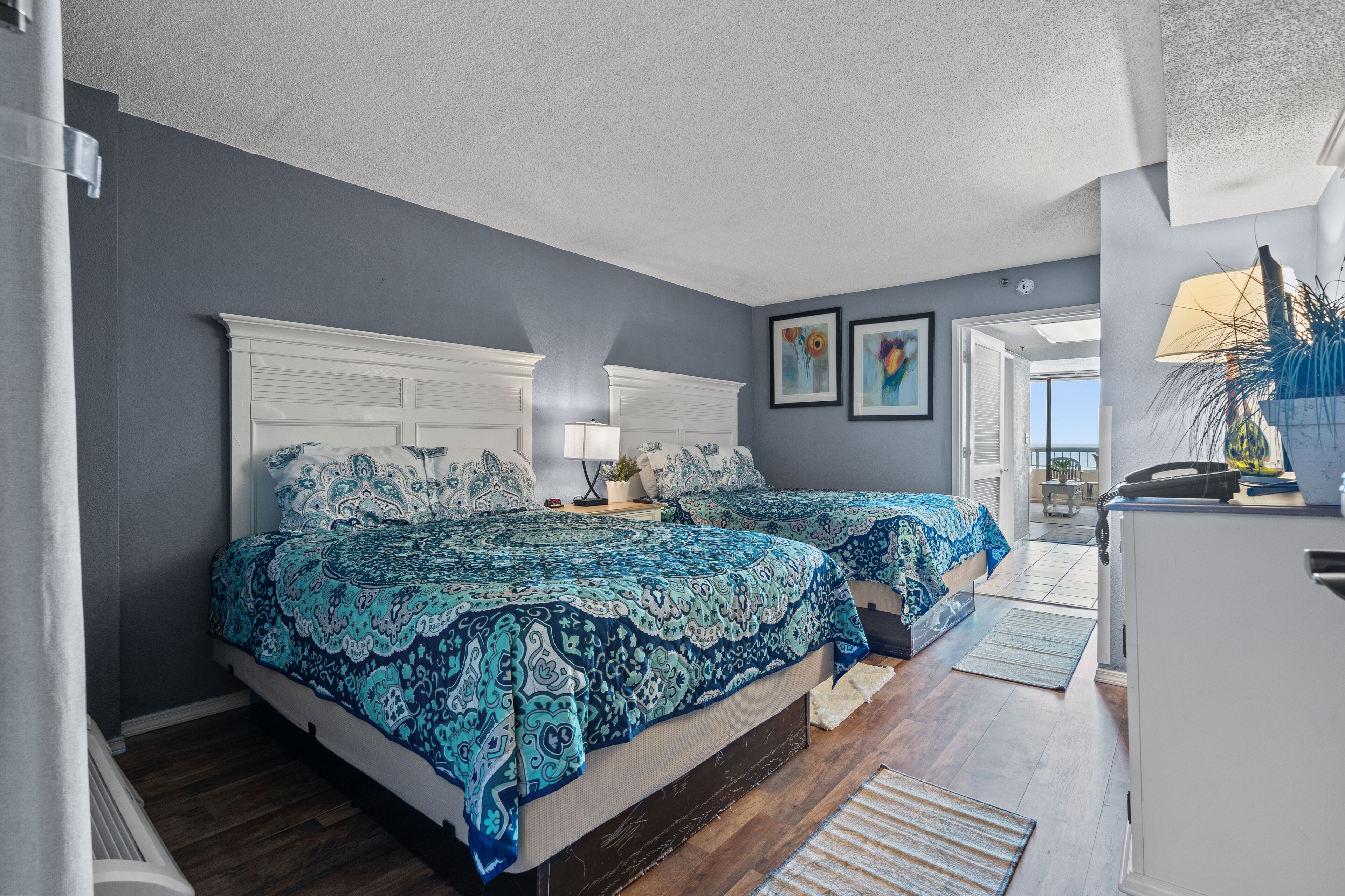 Sandsational Shoreline Bliss + Close to Airport