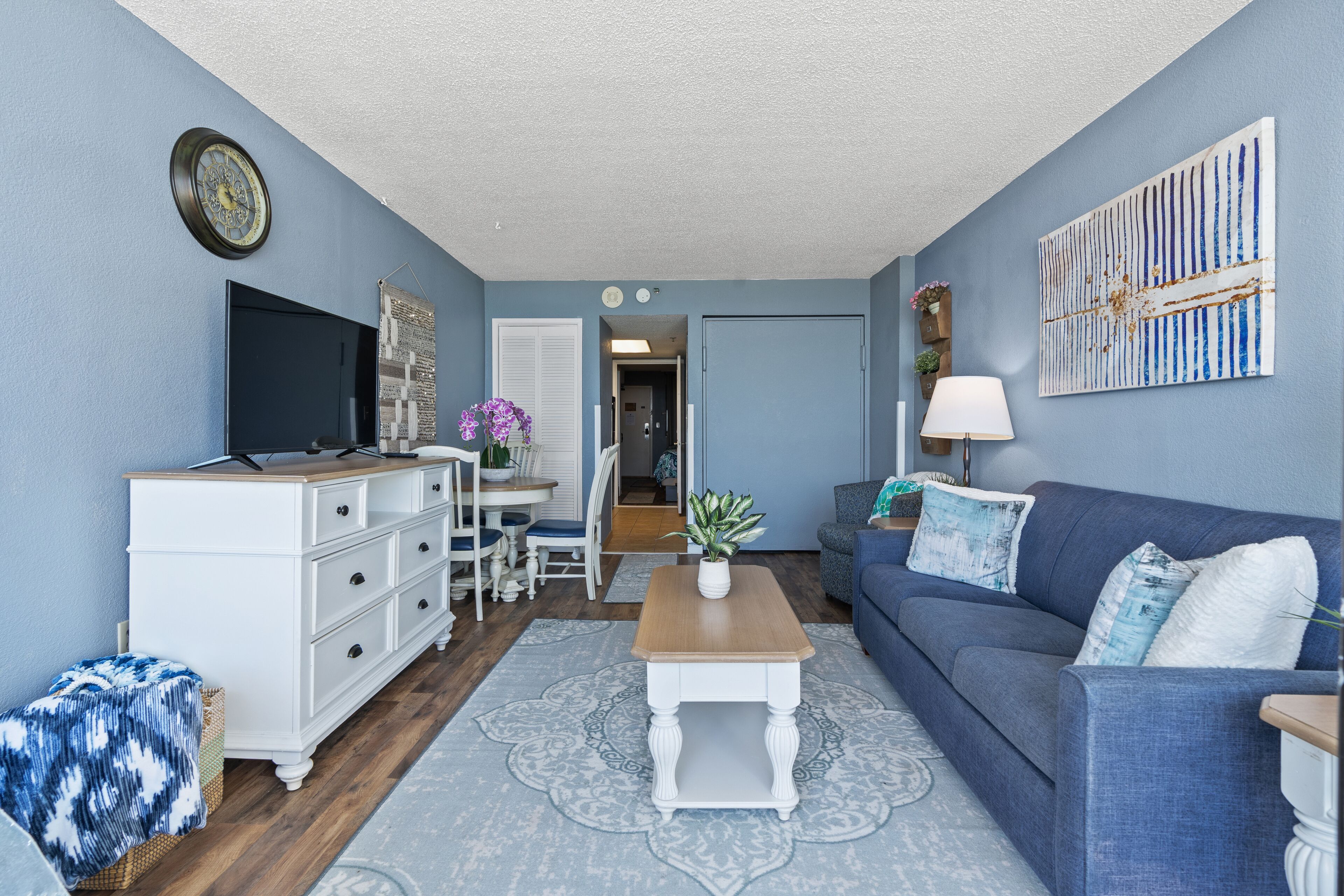 Sandsational Shoreline Bliss + Close to Airport