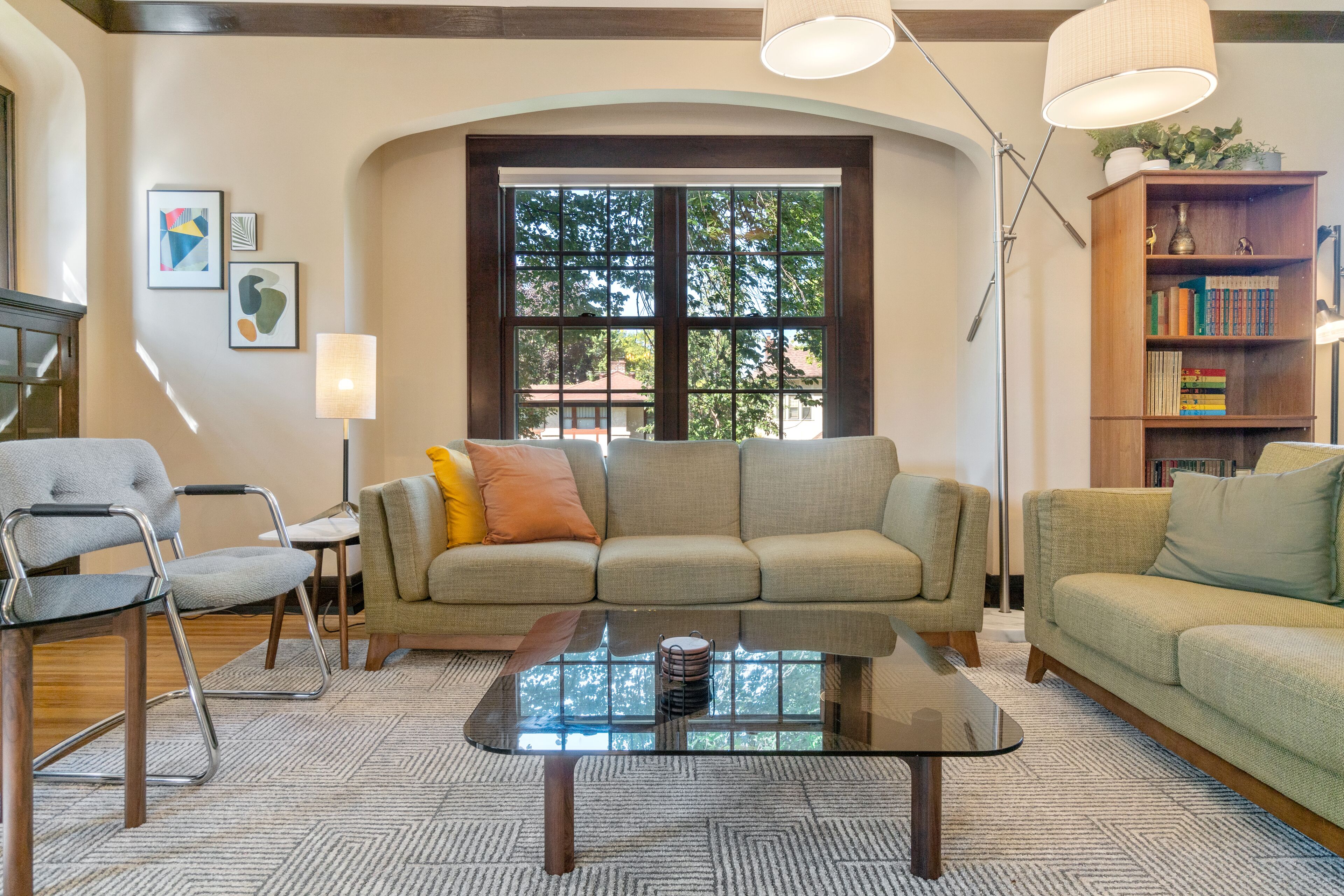 Sophisticated Upstairs Flat in Tudor-Style Duplex