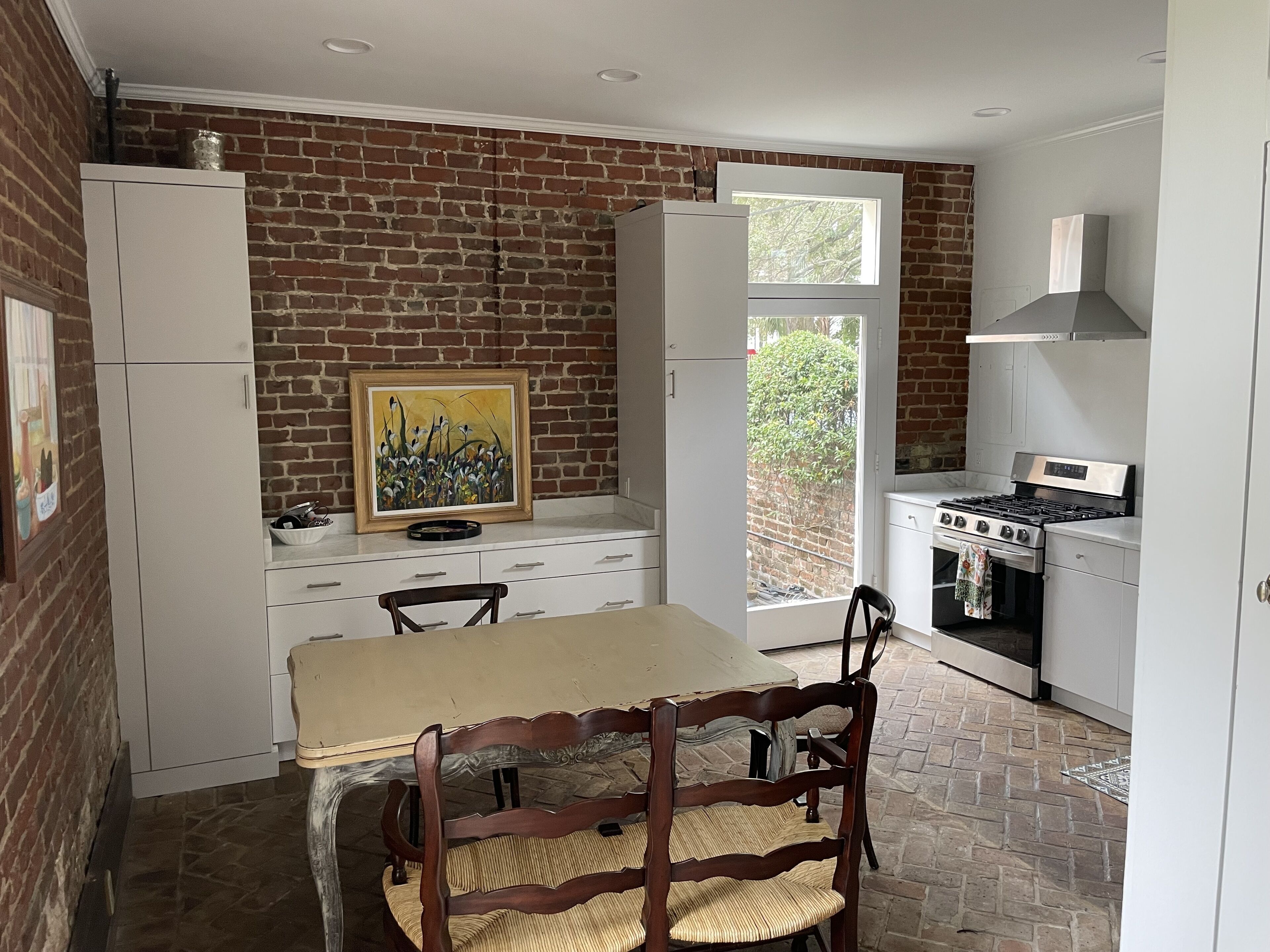 Luxury Newly Renovated Carriage House in Lower Garden District