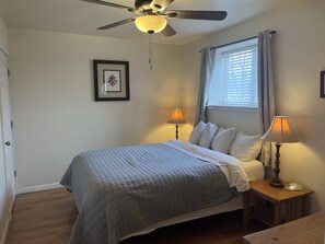 2 bedrooms, desk, iron/ironing board, travel crib