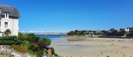 On the beach, beach towels