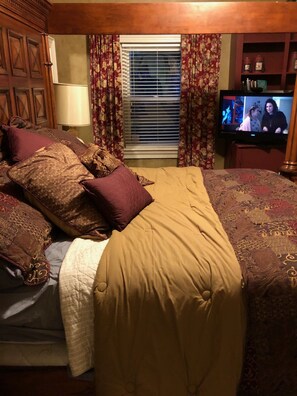 2 sovrum, skrivbord, strykjärn/strykbräda och gratis wi-fi