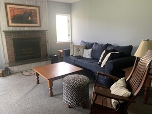 Télévision, cheminée