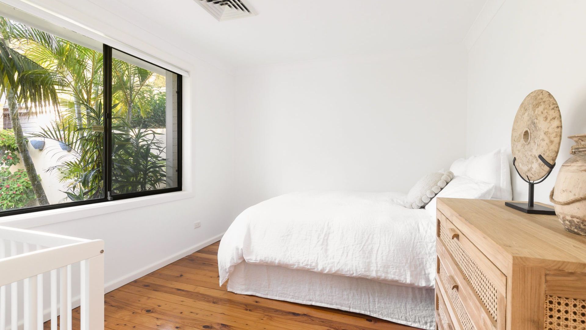 ILUKA BEACH HOUSE by Palm Beach Holiday Rentals — image 13