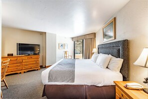 2 bedrooms, desk, iron/ironing board, free WiFi - Silver King 310 | 150 Yards to Lifts | Fireplace | End Unit | Direct Pool Access | Pool & Hot Tub (Park City)