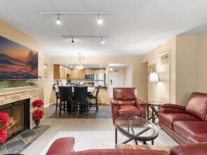 Smart TV, fireplace, DVD player