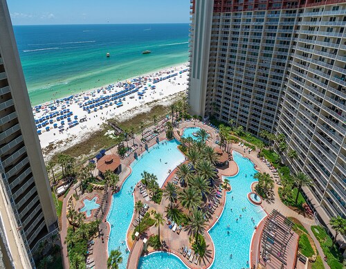 1922 Pool & Beach views,  w/ two parking passes, spectacular lagoon-style pool