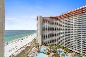 Exterior - 1922 Pool & Beach views, w/2 parking passes, lagoon-style pool & indoor pool (Panama City Beach)