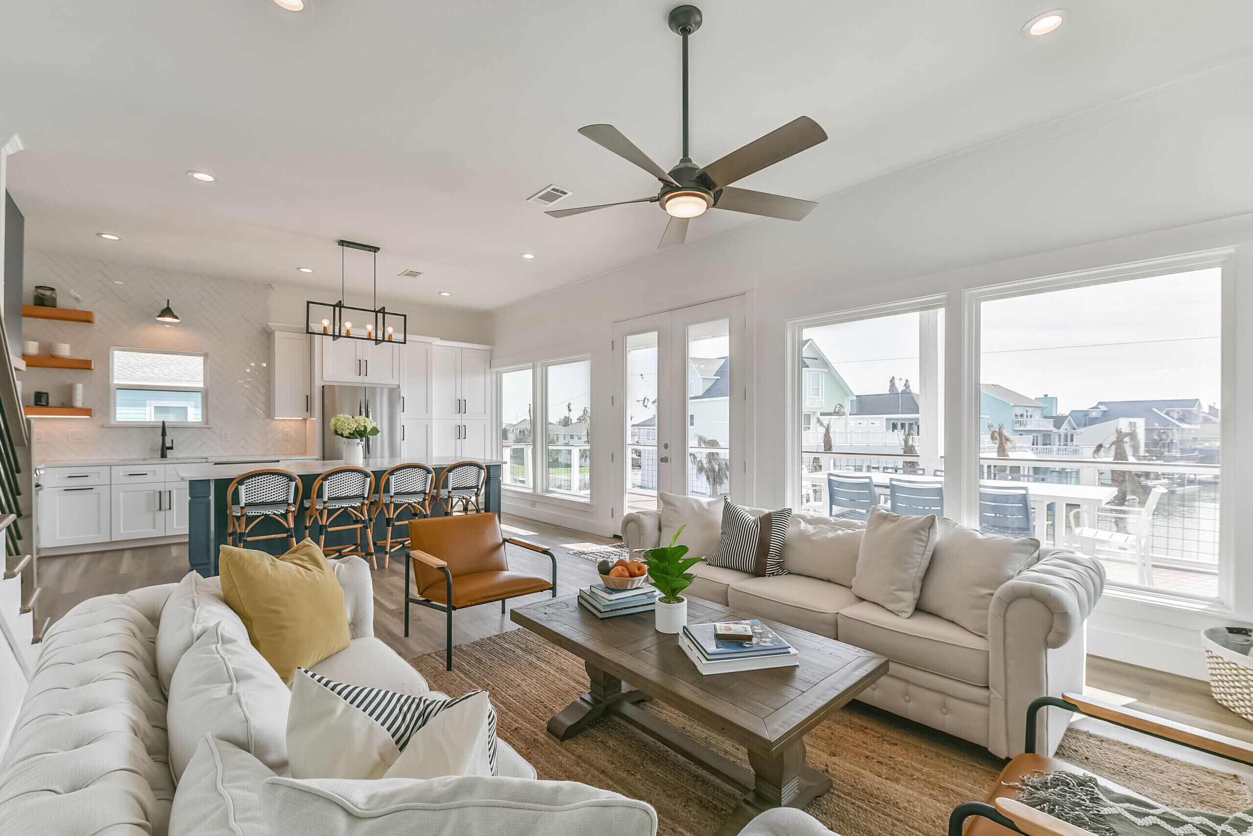 Luxury Beach House: NEW BUILD 2021!  Stunning Bay and Gulf Views. 