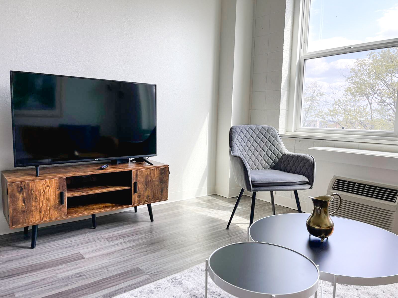 ★ Stunning 1BD/1BA + Gym - Downtown Cincinnati ★