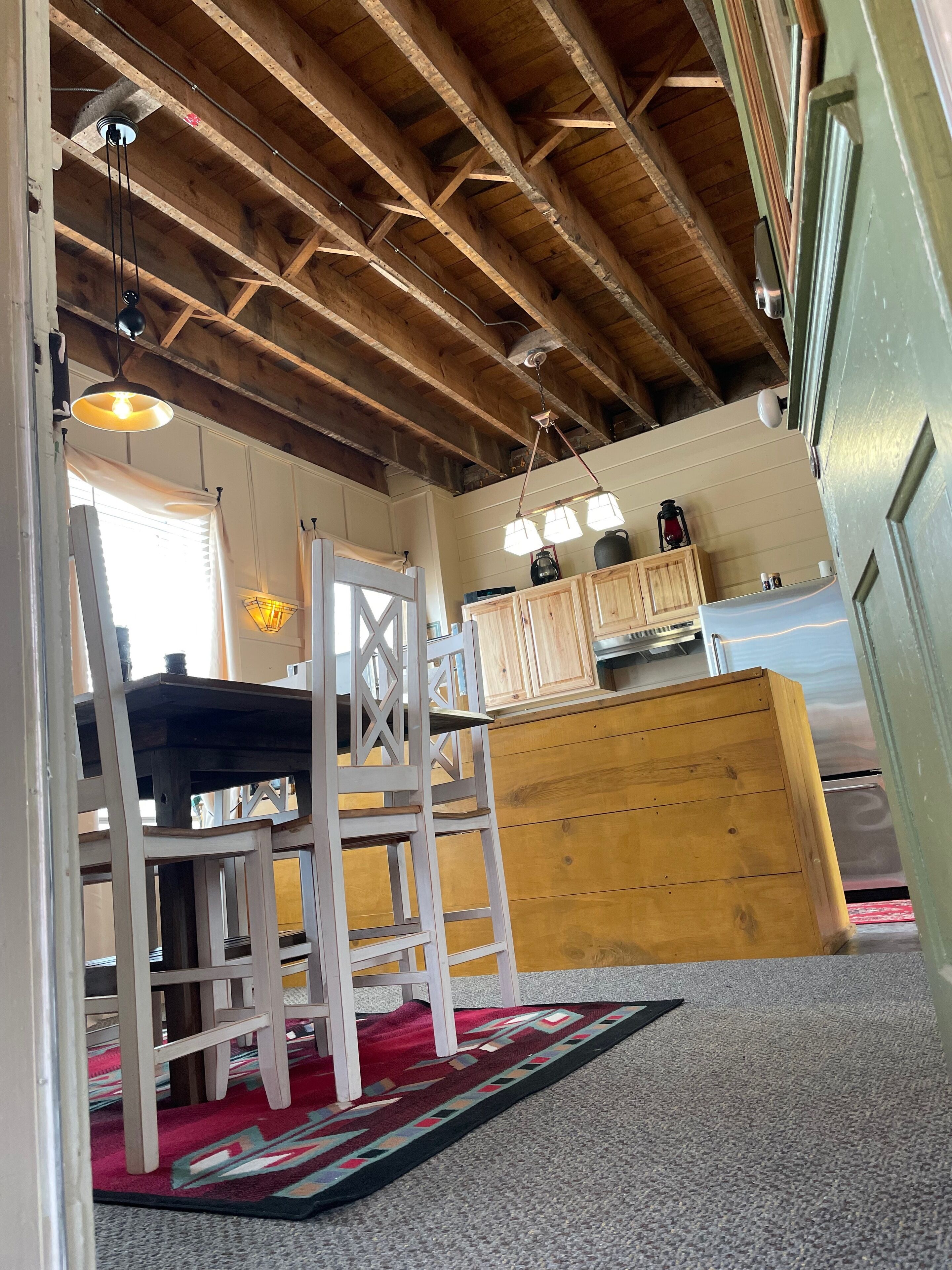 Get away to the Mississippi River View-2 Bedroom-2 Full Bathrooms