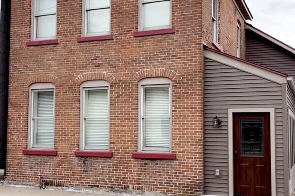Get away to the Mississippi River View-2 Bedroom-2 Full Bathrooms