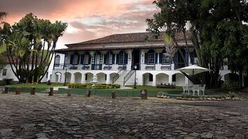 Depan hartanah