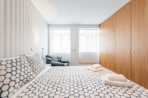 2 bedrooms, Internet, bed sheets