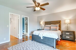 5 bedrooms, desk, laptop workspace, iron/ironing board
