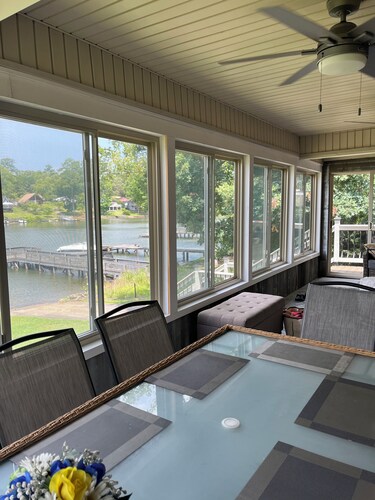 SERENITY PLACE - 3 BR 2 BA home, sleeps 8, on gorgeous Lake Murray