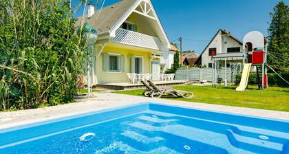 Magnifique maison de vacances privée avec piscine privée, climatisation, WIFI, TV et terrasse