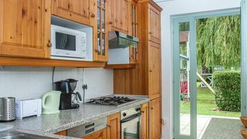 Microwave, oven, dishwasher