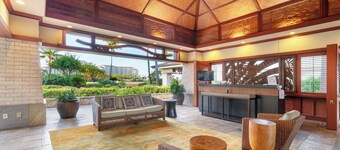 FALL SPECIAL ~ Family Friendly w/ Ocean Views in Tropical Paradise