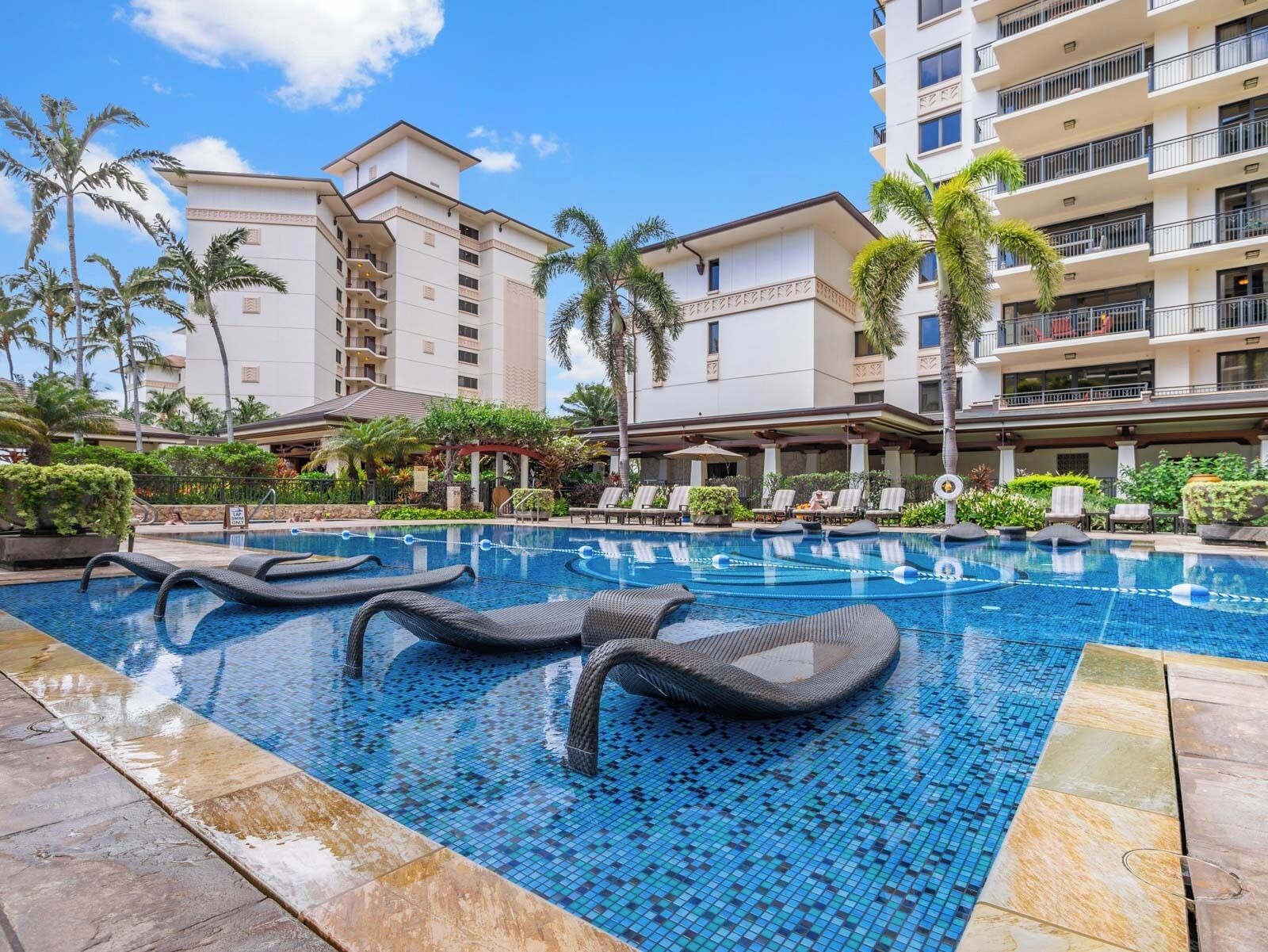 屋外プール、温水プール