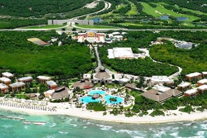 Exterior - Private Jacuzzi , Pool and Beach, WI FI,  3 Patios in Mexico Rivera  (Akumal)