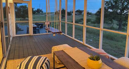 Best sunset and stargazing patio, quiet and peaceful!