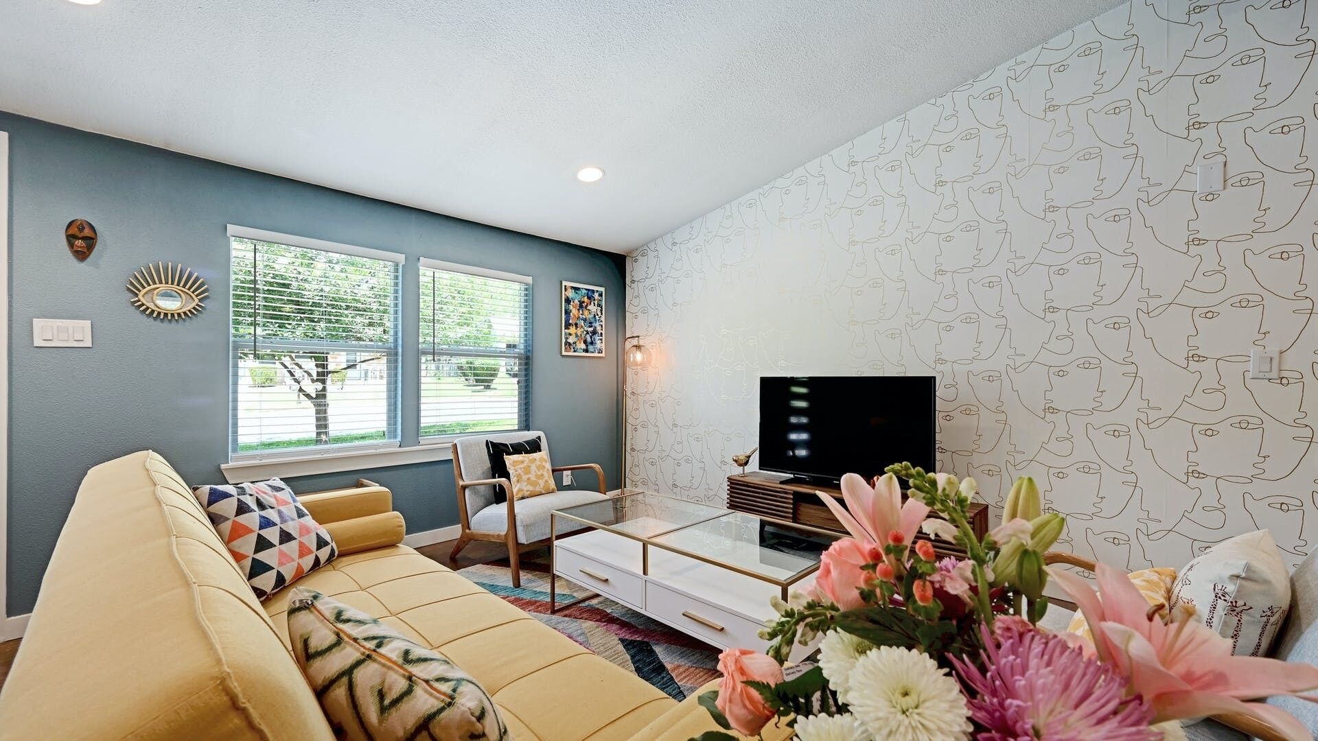 Hot Tub, Minutes to DT, LOW Winter + SXSW Rates