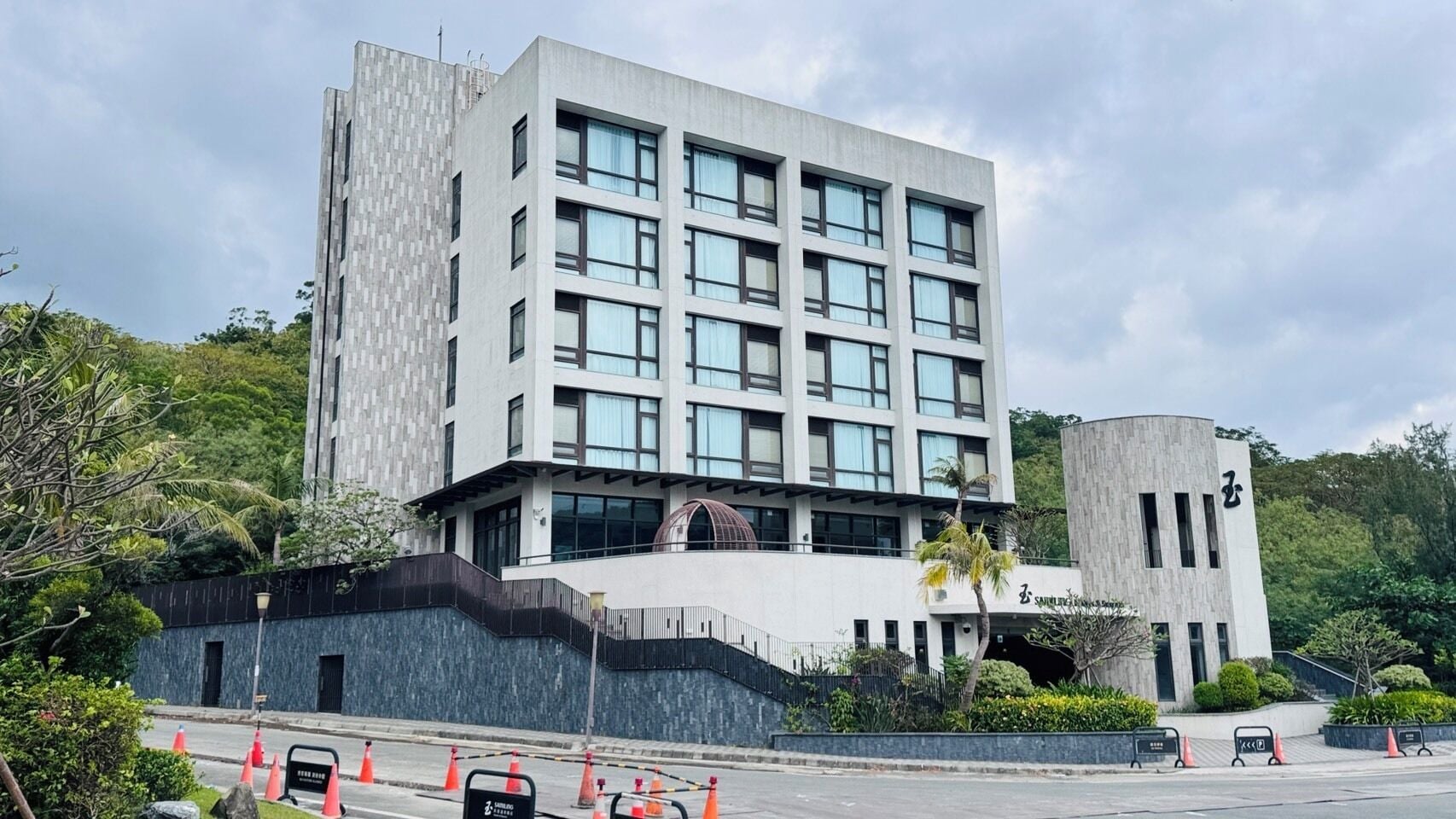 Literie de qualité supérieure, couette en duvet d'oie, minibar