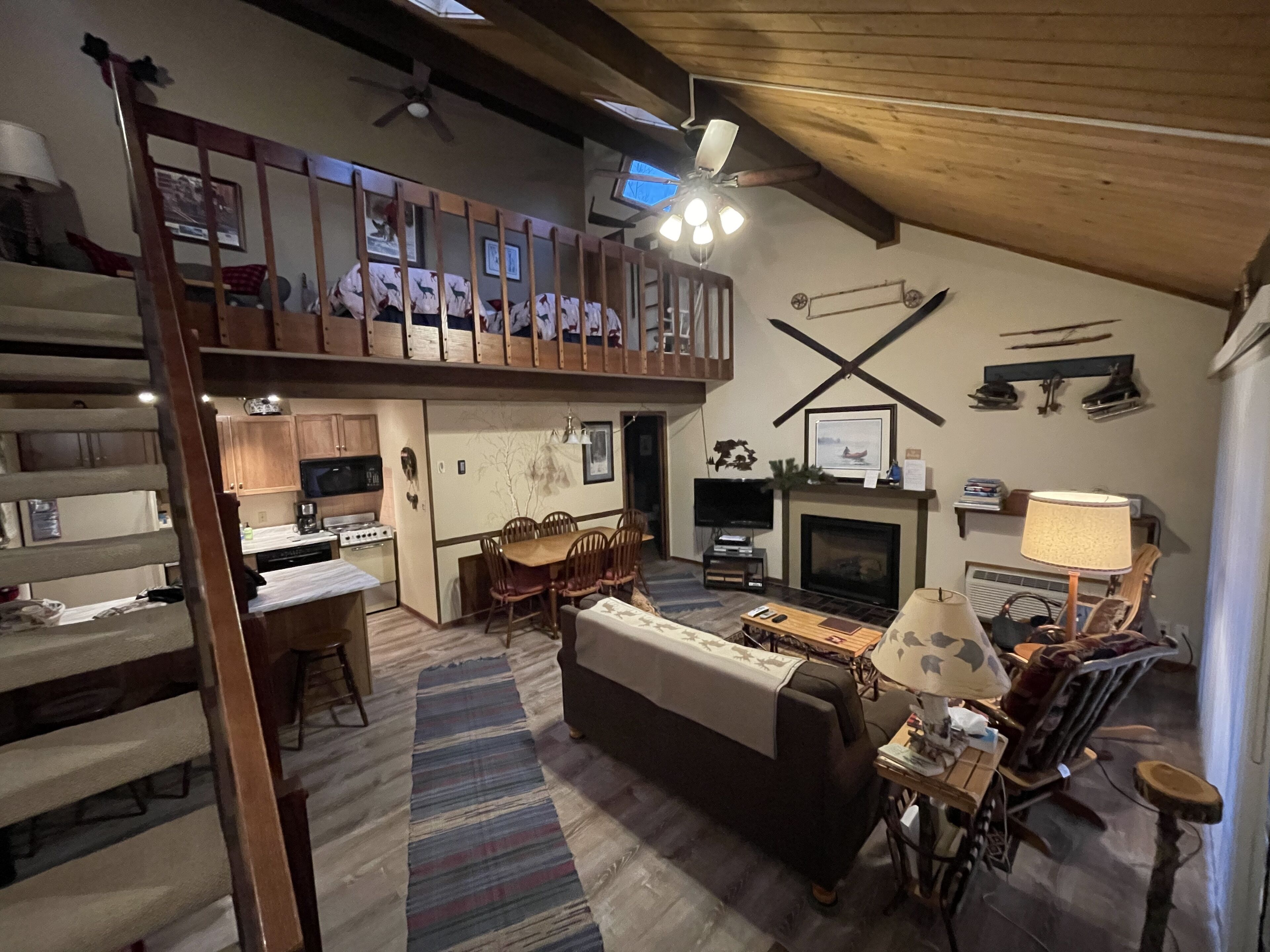 Cozy Loft at Quadna Mountain Resort!